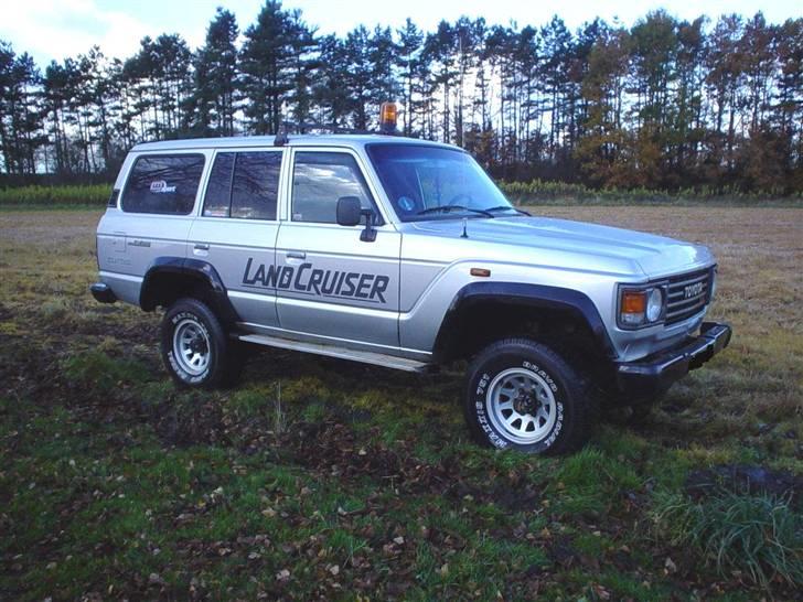 Toyota Landcruiser HJ61 billede 1