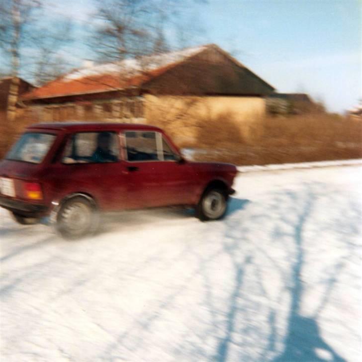 Autobianchi A112 E - Vinteren 1986/1987. Kom lige til at prøve en lille tur med hjulspind. Jo jo.... DO! billede 9