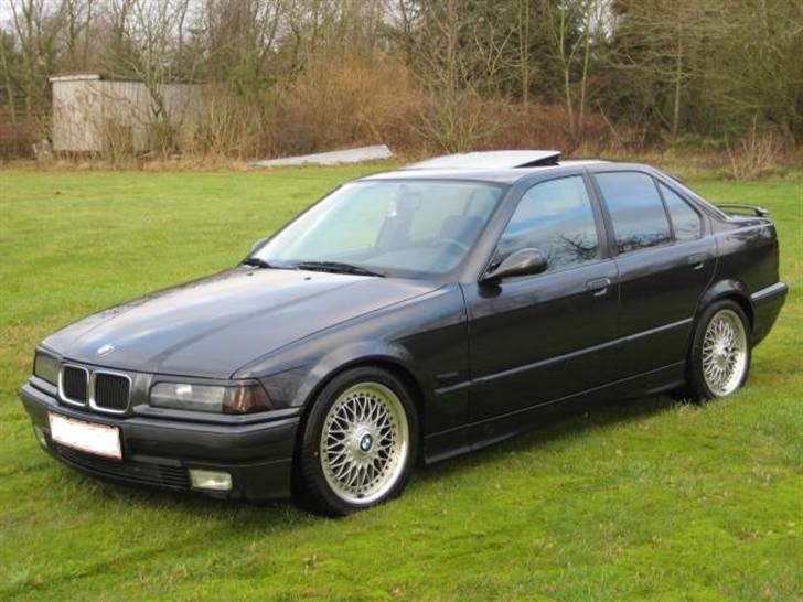 BMW E36 320i Vanos (SOLGT) billede 3