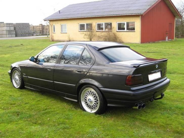 BMW E36 320i Vanos (SOLGT) billede 6