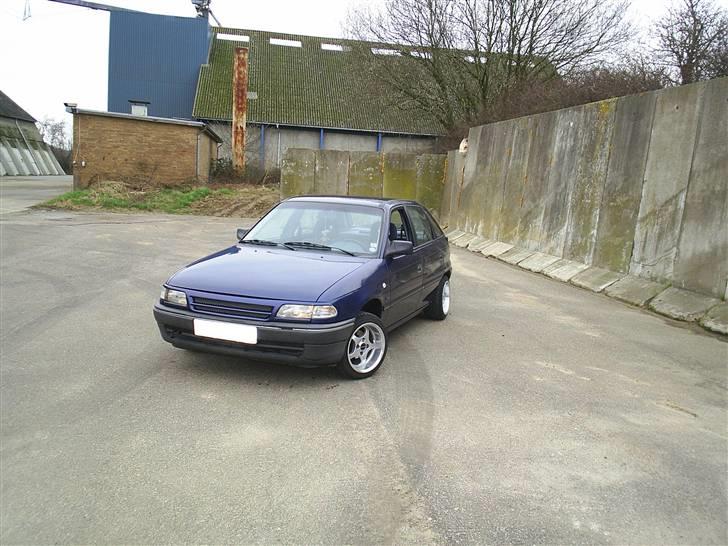 Opel Astra 1,6i (solgt) billede 2