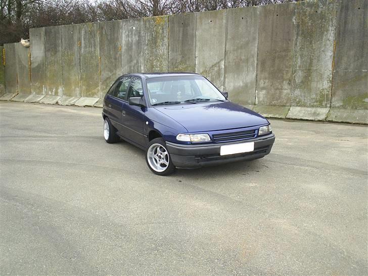 Opel Astra 1,6i (solgt) billede 3