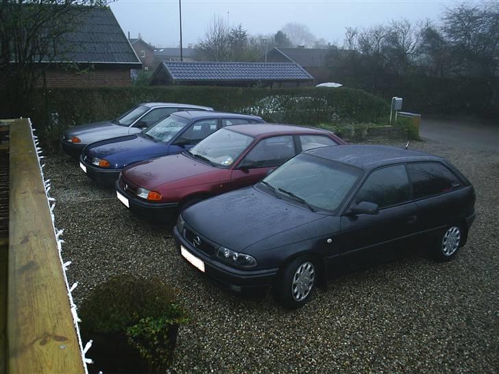 Opel Astra 1,6i (solgt) - Ja ingen tvivl om hvilken bil der bliver foretrukket her ;O) billede 10