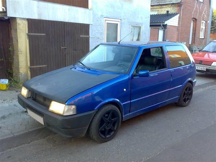 Fiat  Uno Turbo i.e. Racing. - Ja jeg skal lige havde malet fronten billede 2
