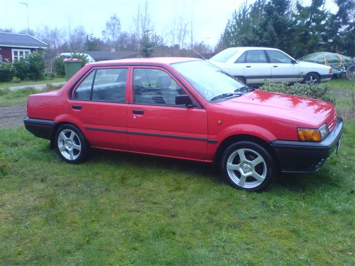 Nissan sunny billede 1