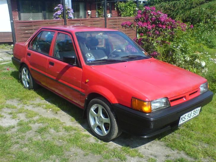 Nissan sunny billede 6