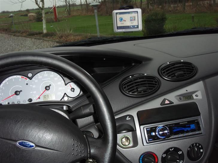 Ford focus 2.0 16v --SOLGT-- billede 9