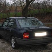 Opel Vectra 1.8 i