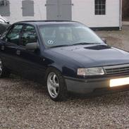 Opel Vectra 1.8 i