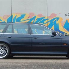 BMW E39 530D Touring **SOLGT*