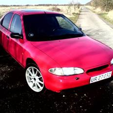 Ford Mondeo 1.8 16v clx SOLGT