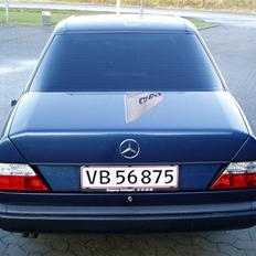 Mercedes Benz 300 E