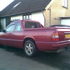 Mercedes Benz 300 Pickup E-klasse SOLGT