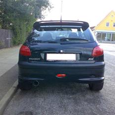 Peugeot 206 GTI  (TOTAL SKADET)