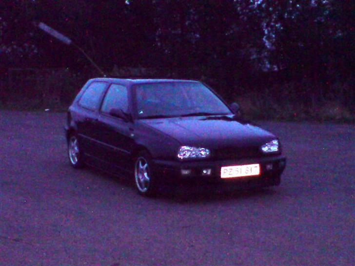 VW Golf 3 1,8 8V solgt billede 2