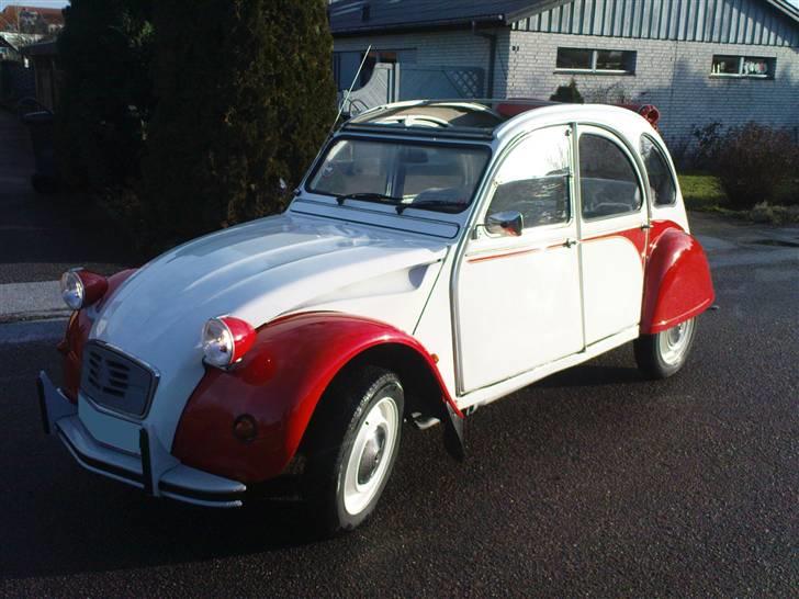 Citroën 2 CV Dolly. - Venstre side og forfra, :) Syntes virkelig den er køn! billede 1