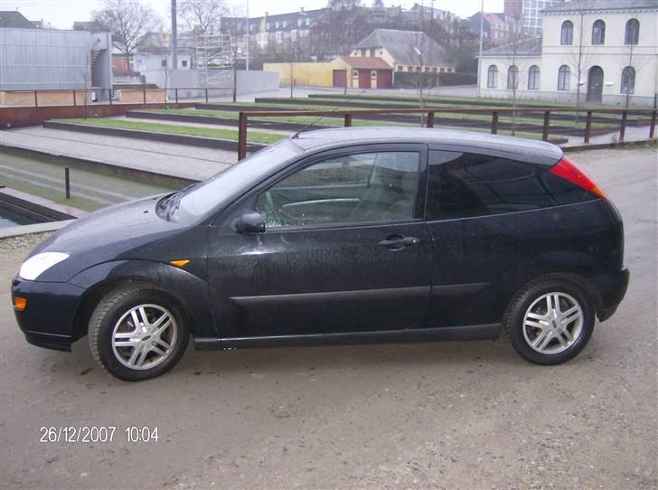 Ford Focus "Solgt" - Fra siden!! billede 3