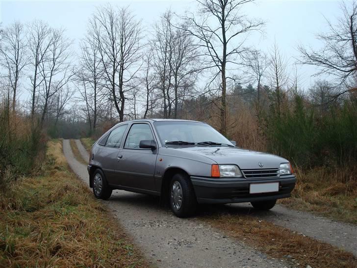 Opel Kadett E billede 7