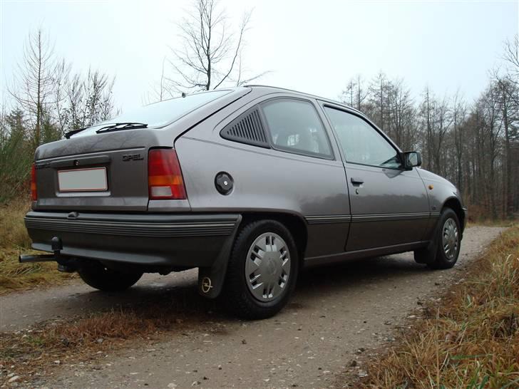 Opel Kadett E billede 8