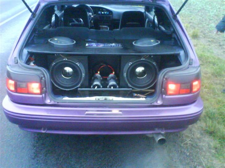 Toyota Corolla 1.3 #TOTALSKADET# - Anlæg i dagslys billede 16