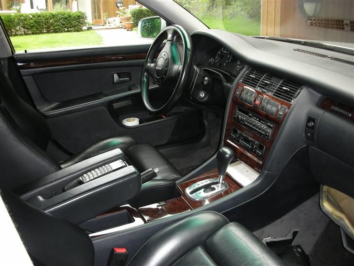 Audi A8 4,2 Quattro billede 9