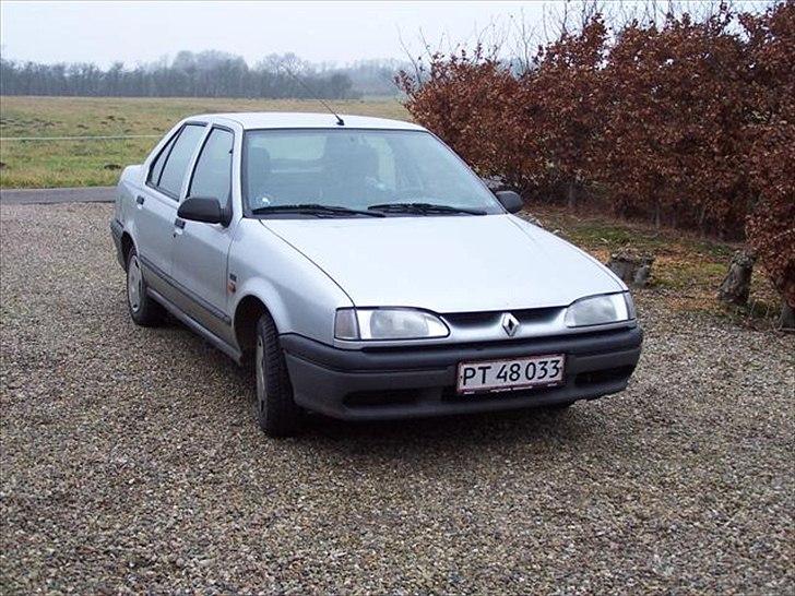 Renault 19 chamade tour de france billede 1