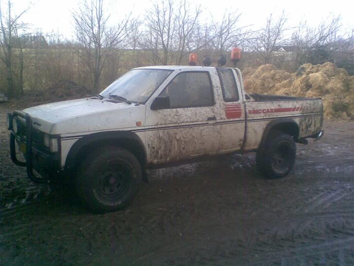 Nissan king cab 4x4 (solgt) billede 1