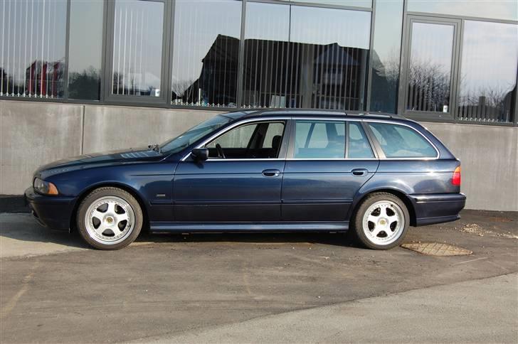 BMW E39 530D Touring **SOLGT* billede 2