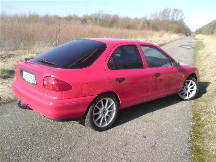 Ford Mondeo 1.8 16v clx SOLGT - med sommer fælge monteret  billede 4