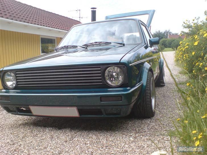 VW Golf 1 GTI{Solgt} billede 1