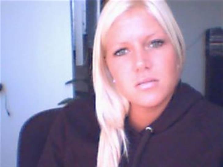 Mazda 323c Solgt billede 9