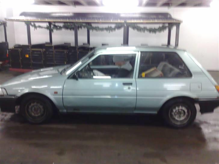 Toyota Corolla *Skrottet* - Lige et til billede efter den blev vasket :D billede 13