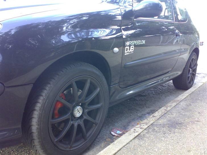 Peugeot 206 GTI  (TOTAL SKADET) - mat sort fælge billede 4