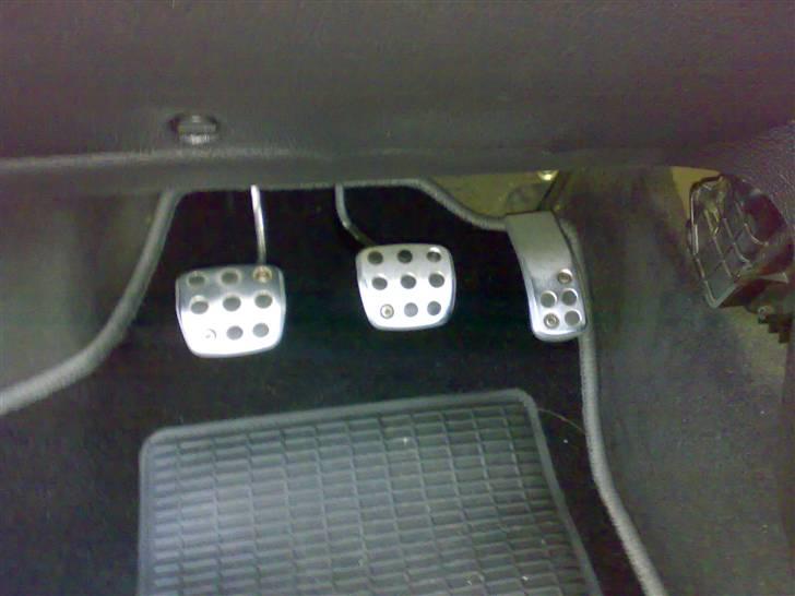 Peugeot 206 GTI  (TOTAL SKADET) - alu pedaler billede 10