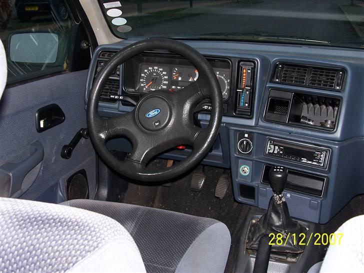 Ford sierra 2.0i cl skrottet billede 6