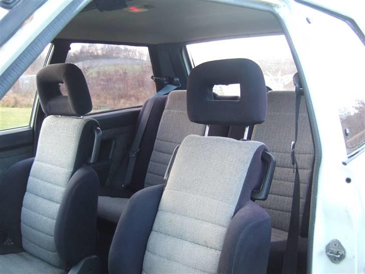 Toyota Corolla DX 1.3 - Solgt - Lækker stue, bare røv ang. føresædet. billede 14