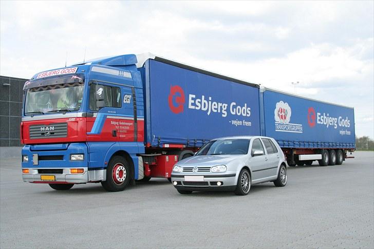 VW -->GOLF IV / 4 TDI<-- - Firma og privat dytten billede 17