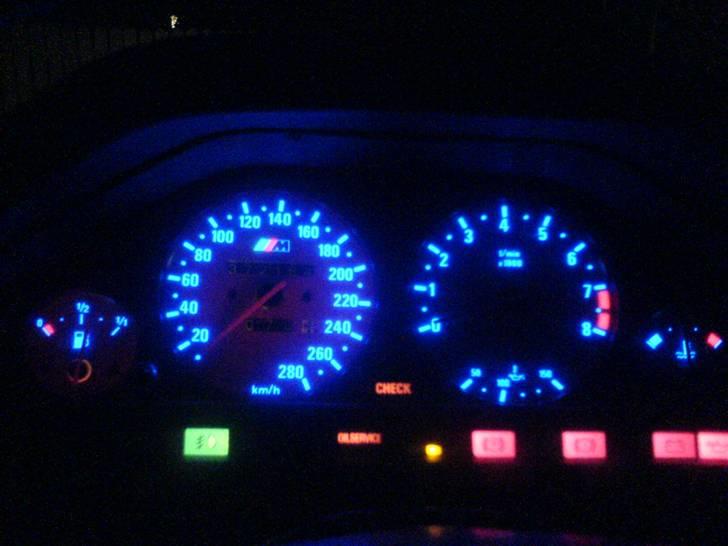 BMW E30 320i  ( solgt ) billede 8