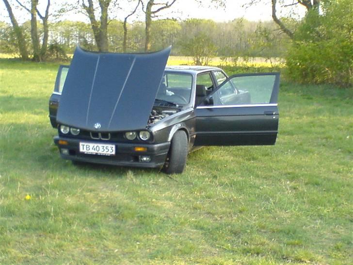 BMW E30 320i  ( solgt ) billede 9