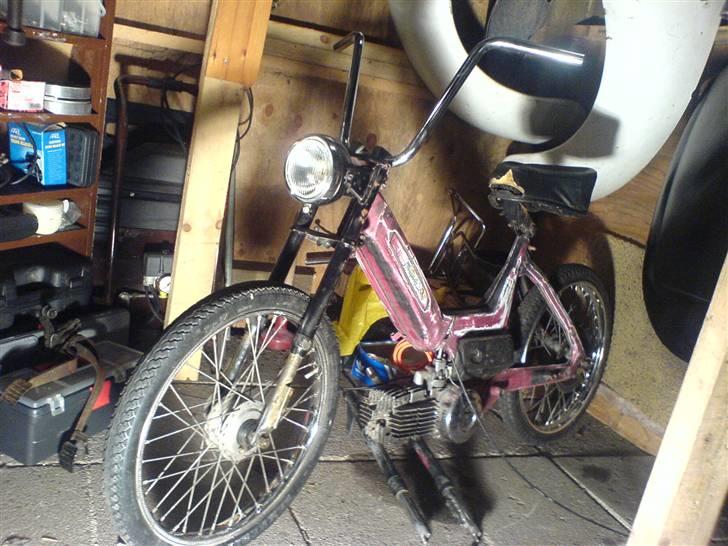 VW 1303 projekt *solgt* - så jeg sq igang med at lave puch maxi sammen med konens lillebror=) billede 15