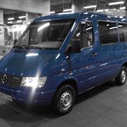 Mercedes Benz Sprinter 212D