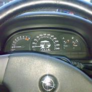 Opel vectra 2000 solgt