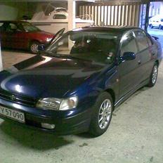 Toyota Carina E 20v silver solgt