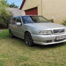 Volvo V70 R AWD aut.  SOLGT