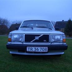 Volvo 244 (SOLGT)