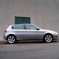 Alfa Romeo 147 (RECARO læderkabine)