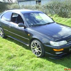 Toyota Corolla 1,6 total skade