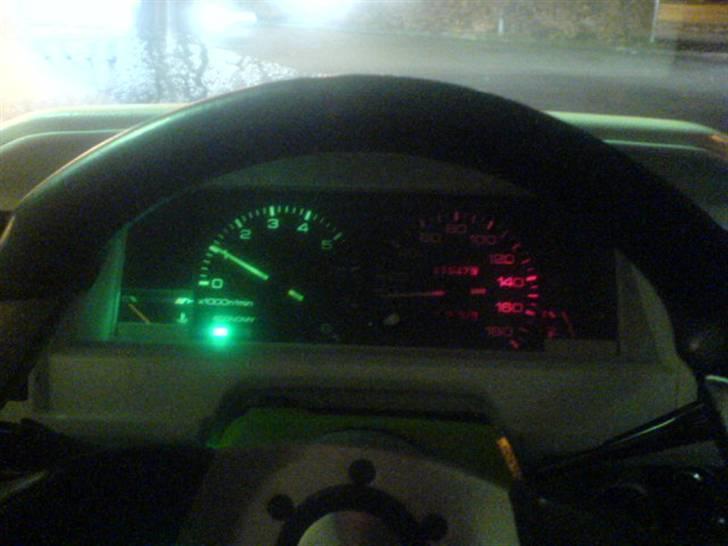 Toyota Corolla DX 1.3 - Solgt - Ved der mangler en pære. billede 19