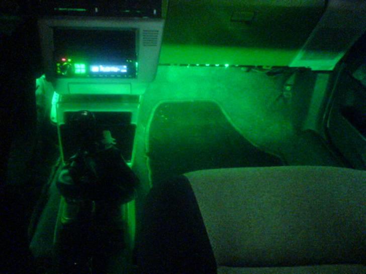 Toyota Corolla DX 1.3 - Solgt - Ingen der blændes.  billede 20