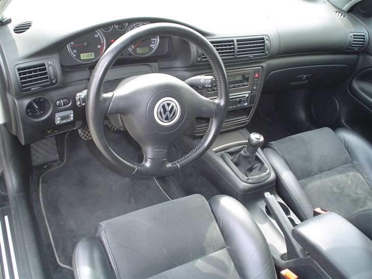 VW --Passat Tdi Highline--  - Rullegardiner ved bagdøre.  billede 17